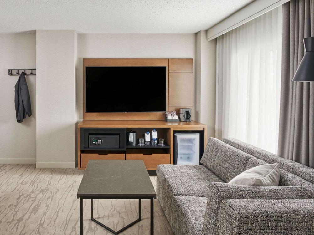 Double Room with Two Double Beds and Accessible Shower - Disability Access interior